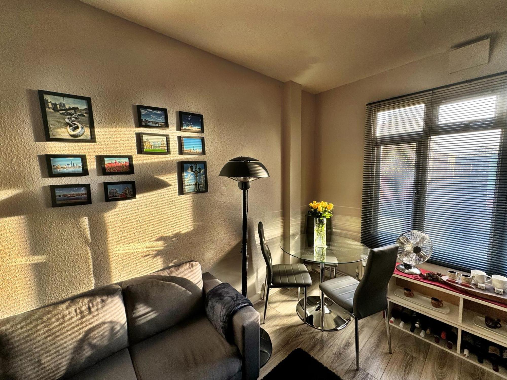 Апартаменты Brixton Hill Retreat Modern And Cosy Лондон Экстерьер фото